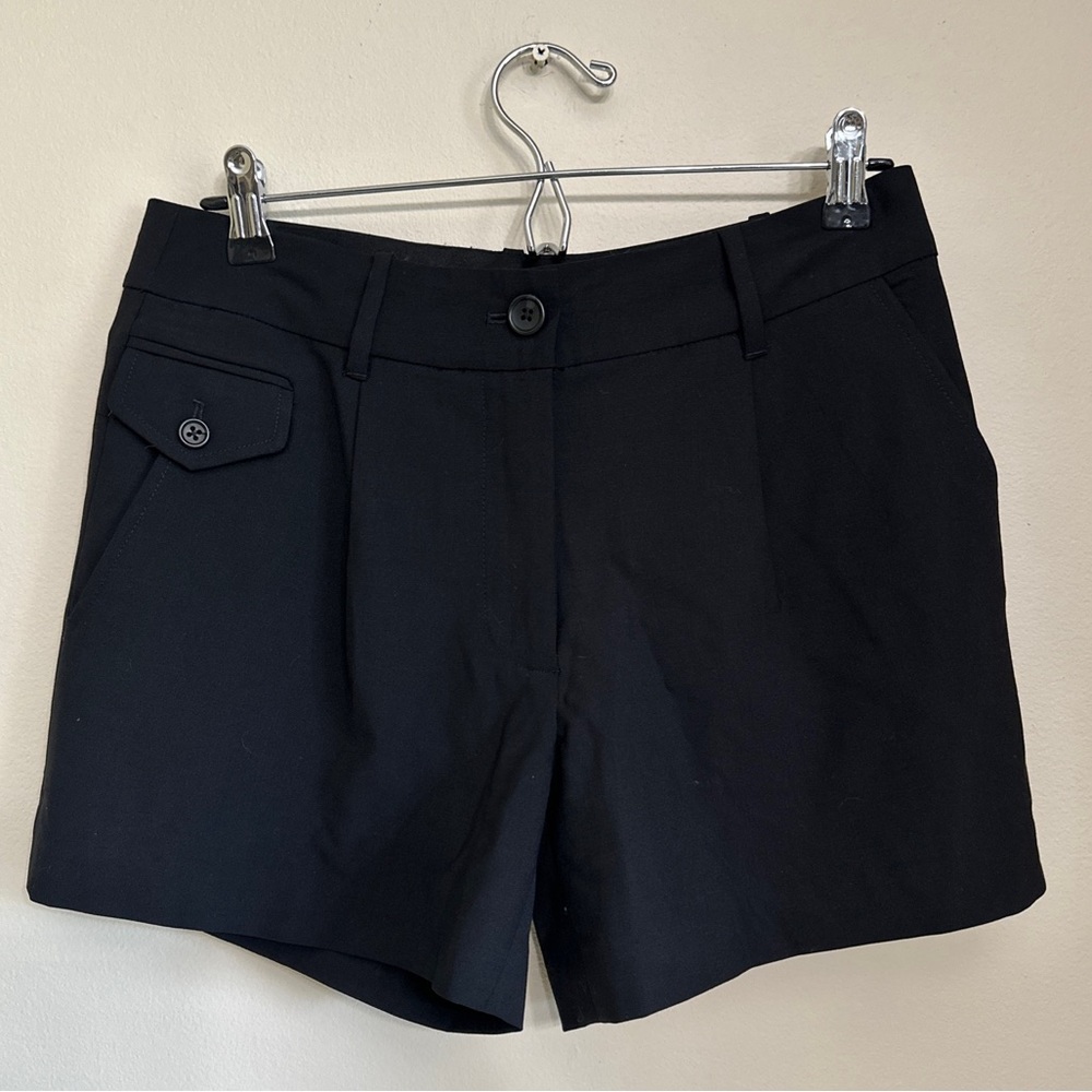 Elizabeth and James shorts size 0 black